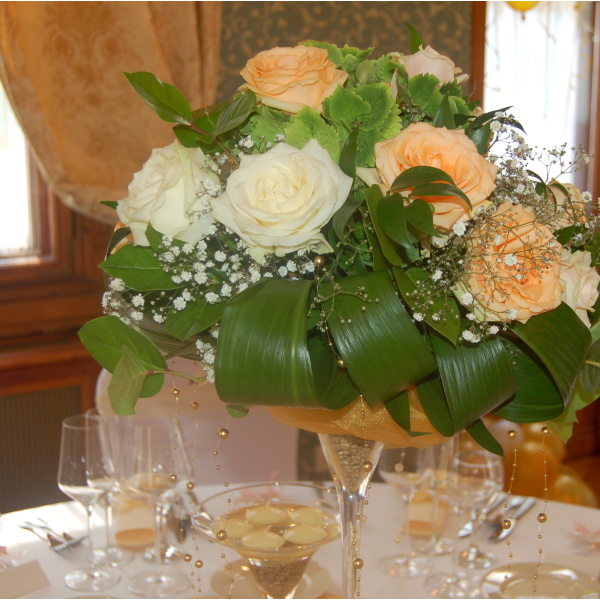 Číše s květinami