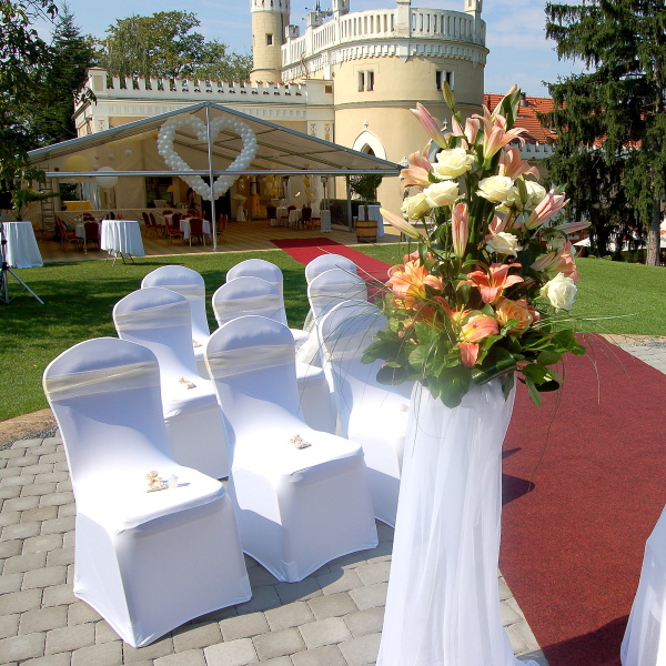 Dekorace ob�adn�ho m�sta