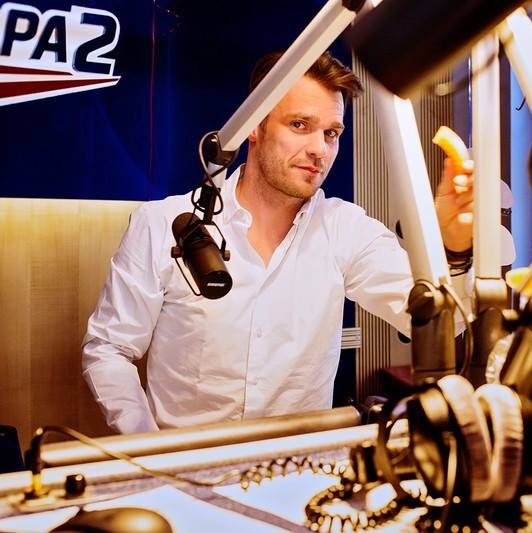 Začínáme zvesela, viď Leoši