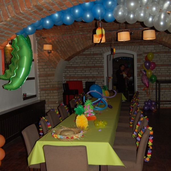 Party jako na Hawaii