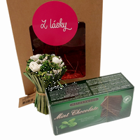 Valentýnské překvapení - krabička s kyticí - mintové čokolády
