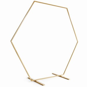 Svatebni_brana_sestihran