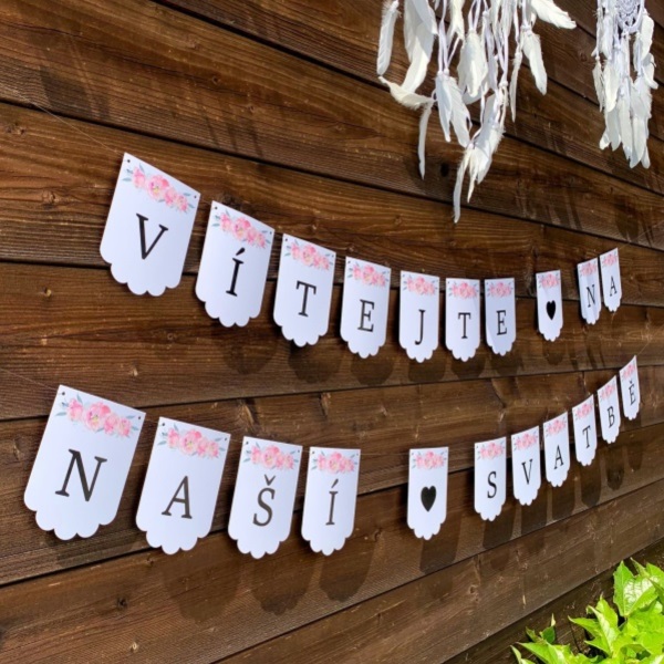 Girlanda Vítejte na naší svatbě – dekor pivoňka růžová