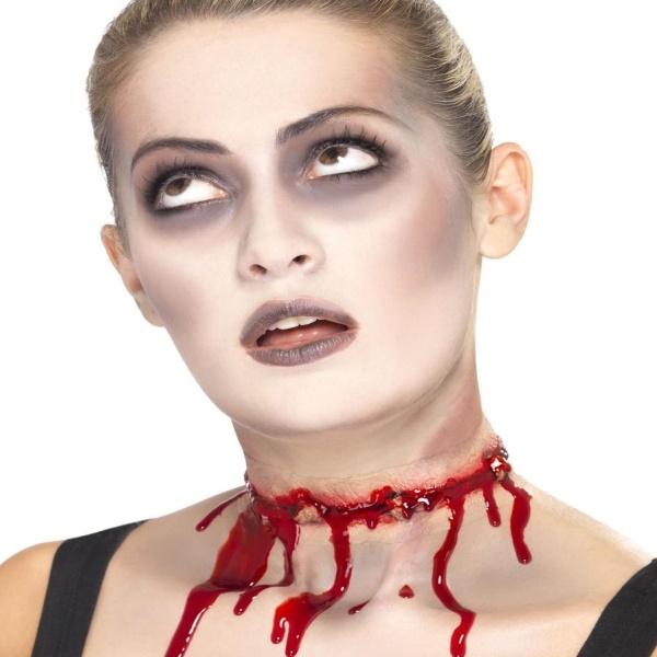 Jizva krvavá rozřízlý krk samolepící