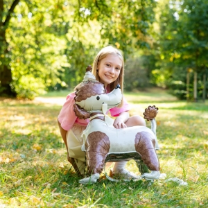 Balnek fliov stojac Pudl s kloboukem 58x84cm