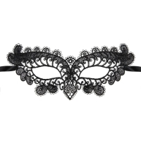 Ben�tsk� maska sova krajkov�