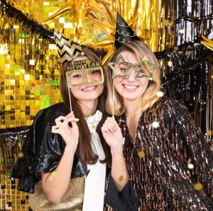 Rekvizity novoroční černo-zlaté 14 ks