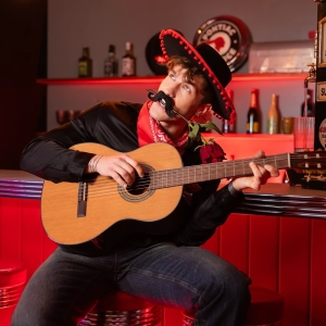 Klobouk mexick� �ern� s �erven�mi bambulkami