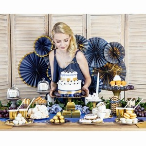 KOKY na cupcakes bl se zlatm okrajem 2