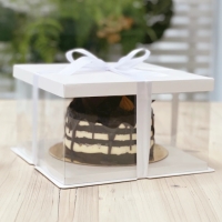 Krabi�ka na dort se stuhou 20 x 20 x 15 cm 1 ks