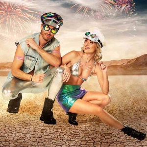 Kiltovka s duhovmi flitry a kamnky