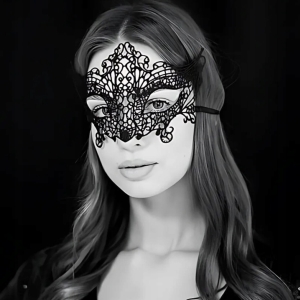 Karnevalová krajková maska černá