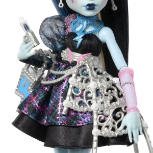 Monster High panenka d�siv� sladk� oslava FRANKIE