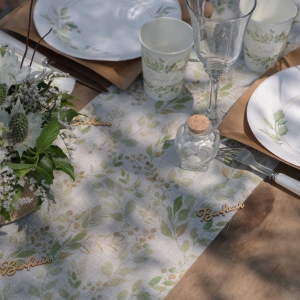 Šerpa stolová Listy 26cm x 300cm