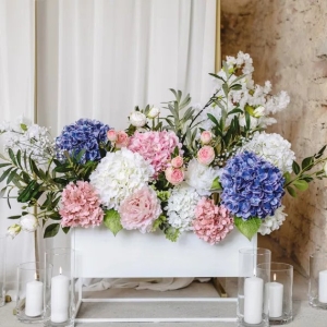 Uml kvtina  Re se dvma poupaty, 55 cm, svtle krmov