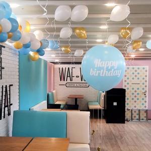 Balonkov girlanda a metrov balonky