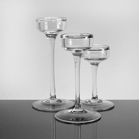 Sv�cen na �ajovku st�edn�, k dispozici 17 ks